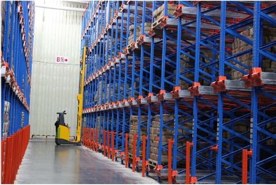 kaufen Hochdichte Lagerlagerlösung für maximale Kapazität und Effizienz, Paletten-Shuttle-Racksystem Online-Herstellung