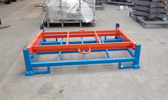Schwere Palettenkäfige im Lager Platz sparen Blau und Orange