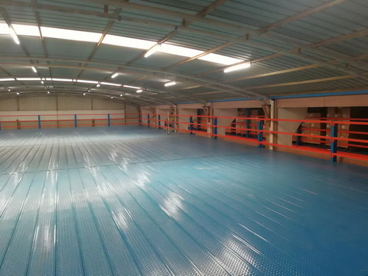 Schwere / Mittelschwere Mehrgeschossige Stahlbühnen für Industrie-Zwischengeschosse in Blau und Orange